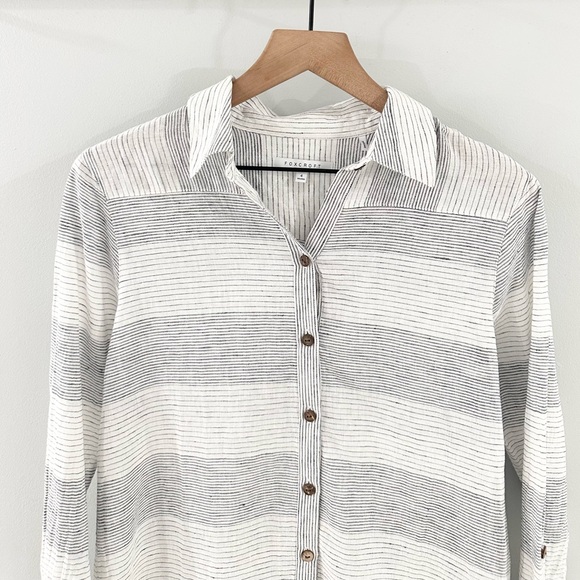 Foxcroft Linen Blend Gray Stripe Tunic Size 4 - Picture 2 of 5